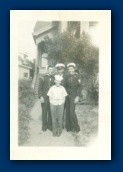 Lesley (Les) McCasland, Willie Haynes, Thomas Pike "Pike" McCasland and Sammy Haynes, unknown when and where taken